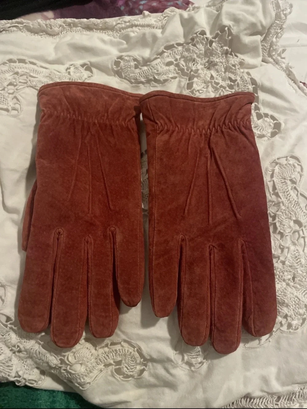 Vintage Woman’s Large Aris 115  Reddish  Suede Leather Gloves Fleece Lined